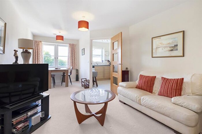 1 Bedroom Retirement Property For Sale In Scholars Gate, Abbey Park Avenue, St. Andrews, KY16