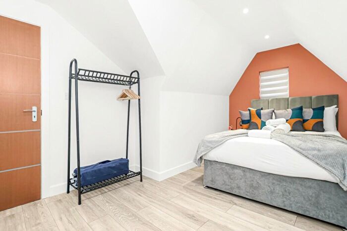 4 Bedroom Serviced Apartments To Rent In Etherley Road, London, N15