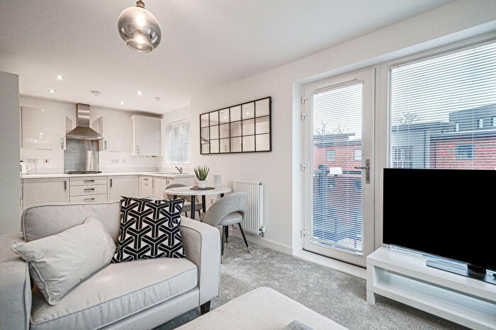 2 Bedroom Apartment For Sale In Newman Square, Solihull, B90