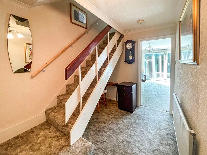 3 Bedroom Terraced House For Sale In Beechwood Avenue, Sunbury On Thames, TW16