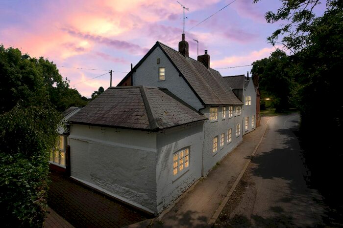 4 Bedroom Cottage For Sale In Harborough Road, Clipston, Market Harborough, LE16