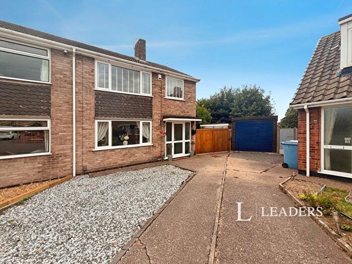 3 Bedroom Semi-Detached House For Sale In Little Barn Court, Mansfield, Nottinghamshire, NG18