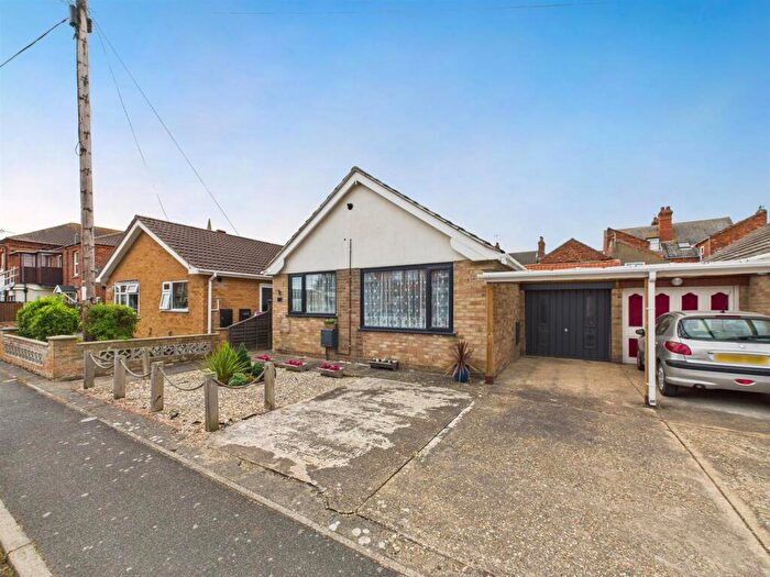 2 Bedroom Detached Bungalow For Sale In Moreland Avenue, Sutton-On-Sea, LN12