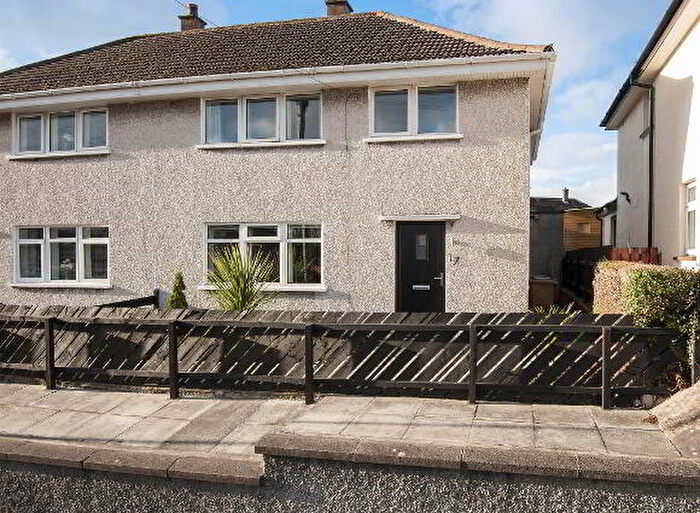 3 Bedroom Semi-detached Villas For Sale In Orangefield Lane, Belfast, BT5