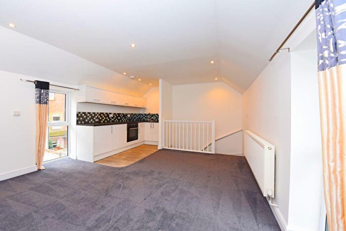 1 Bedroom Maisonette To Rent In Lynchford Road, Farnborough, GU14