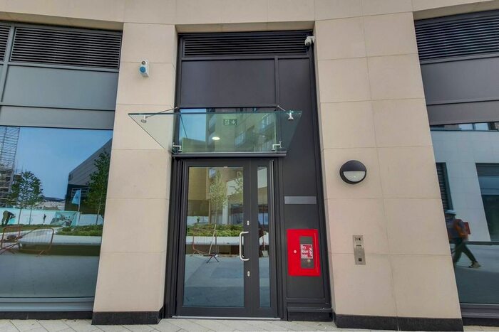 2 Bedroom Flat To Rent In Unity Lane, Hounslow, TW3