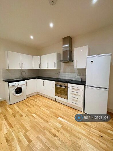 1 Bedroom Flat To Rent In Colne House, London, E1
