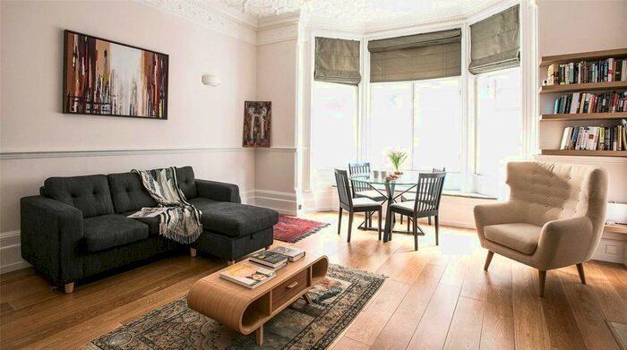 1 Bedroom Flat To Rent In Half Moon Street, Mayfair, W1J