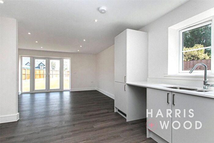 2 Bedroom Detached Bungalow For Sale In Weavers Close, Brightlingsea, Colchester, CO7