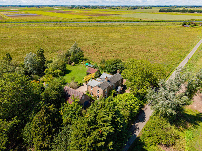 4 Bedroom Detached House For Sale In Black Drove, St. Johns Fen End, Norfolk, PE14