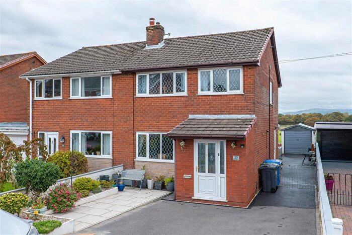 3 Bedroom Semi-detached House For Sale In Bogburn Lane, Coppull, Chorley, PR7