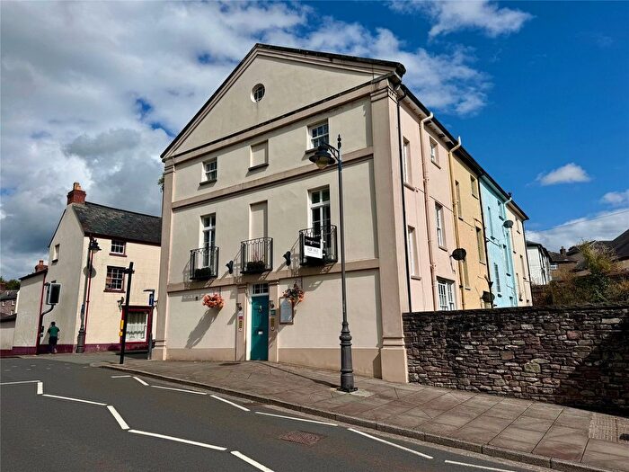 4 Bedroom End Terrace House For Sale In Castle Street, Brecon, Powys, LD3