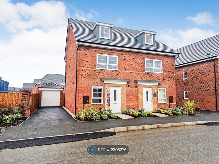 4 Bedroom Semi-Detached House To Rent In Hunters Road, Fernwood, Newark, NG24