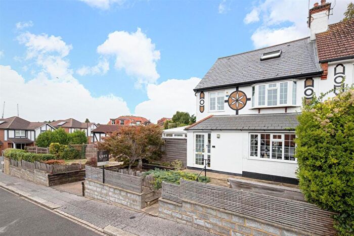 3 Bedroom Semi Detached House For Sale In The Close, Pampisford Road, Purley, CR8
