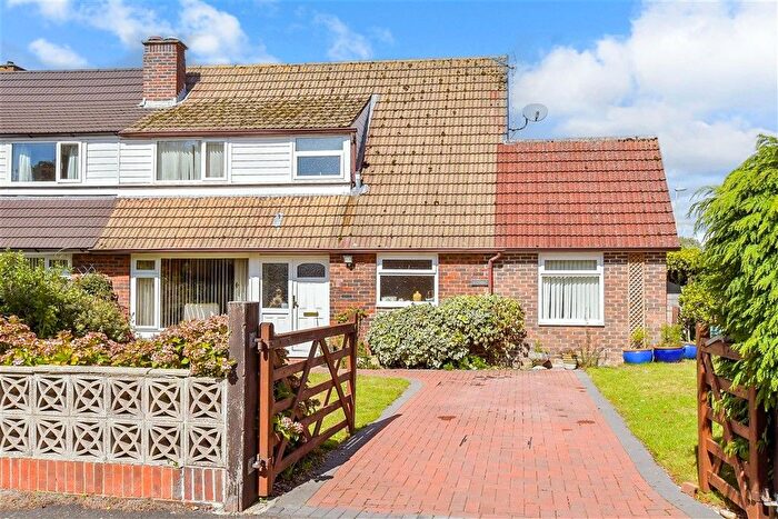 3 Bedroom Semi-Detached House For Sale In Trosnant Road, Havant, Hampshire, PO9