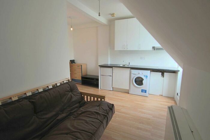 Studio To Rent In Lindfield Gardens, Hampstead, London, NW3