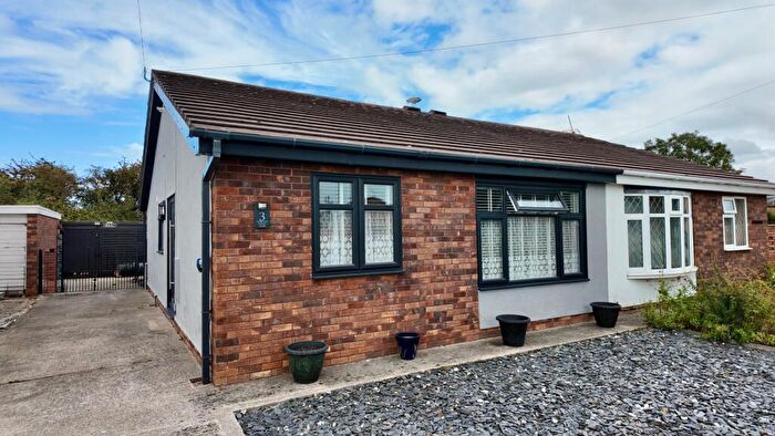 2 Bedroom Semi-Detached Bungalow For Sale In Gelli For, Rhyl, LL18
