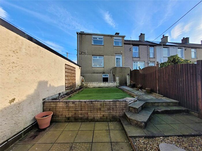3 Bedroom End Of Terrace House For Sale In Rhosgadfan, Caernarfon, Gwynedd, LL54