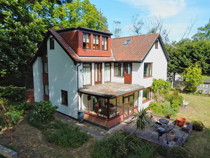 5 Bedroom Detached House For Sale In Newland Park, Hull, HU5