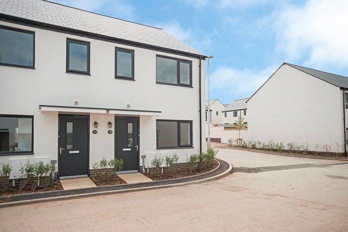 2 Bedroom Terraced House To Rent In Foxglove Way, Paignton, TQ4