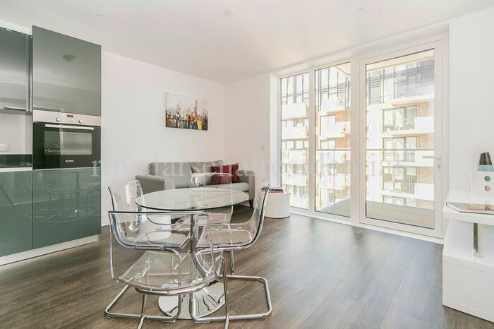 1 Bedroom Flat To Rent In Compton House, Victory Parade, Royal Arsenal, SE18