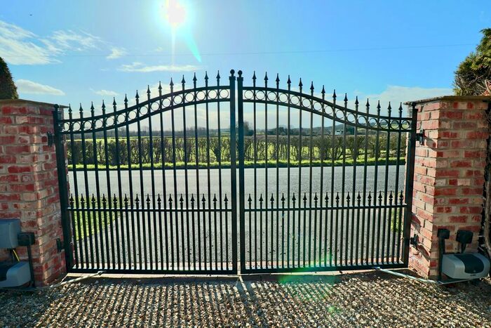 6 Bedroom Detached House For Sale In Colston Road, Cropwell Bishop, Nottingham, NG12