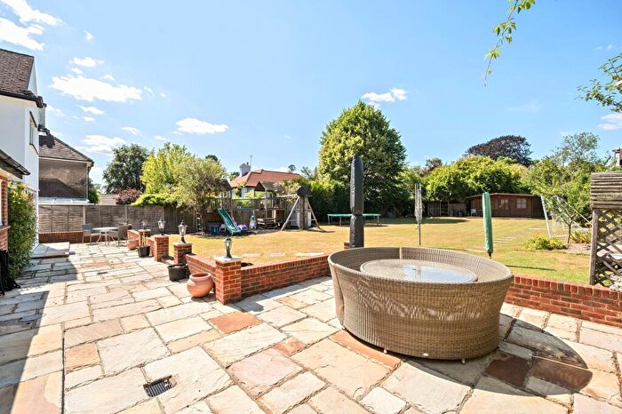 4 Bedroom Detached House For Sale In Longdown Road, Epsom, KT17
