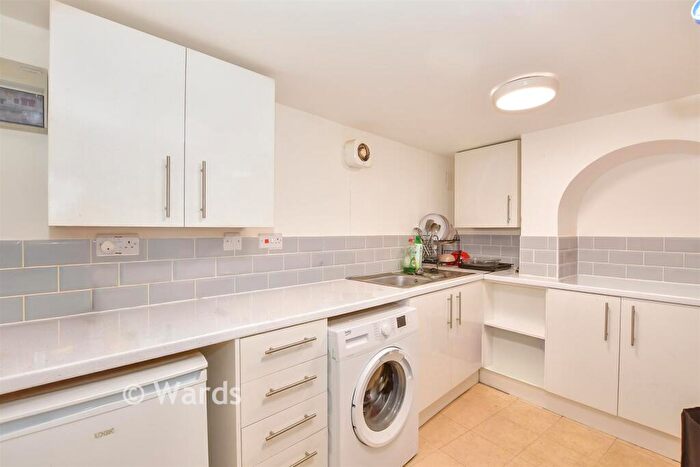 Studio For Sale In Ashford Road, Maidstone, Kent, ME14
