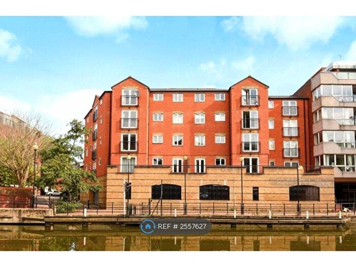 2 Bedroom Flat To Rent In Highbridge Wharf, Reading, RG1