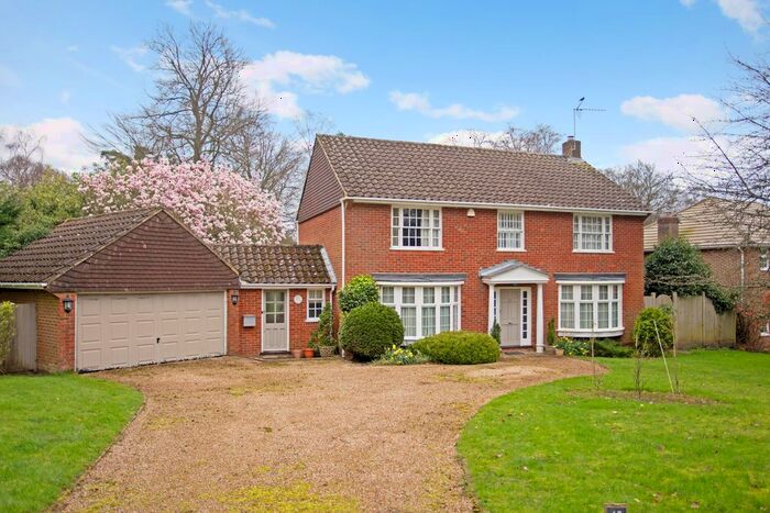 4 Bedroom Detached House For Sale In Hither Chantlers, Langton Green, TN3