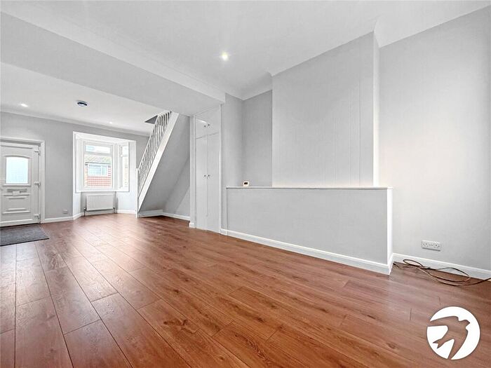 3 Bedroom Terraced House To Rent In Harold Road, Sittingbourne, Kent, ME10