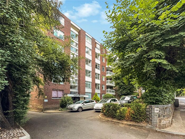 2 Bedroom Flat For Sale In Fortior Court, Hornsey Lane, London, N6