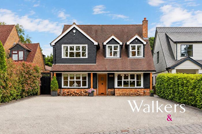 5 Bedroom Detached House For Sale In Hay Green Lane, Hook End, Brentwood, CM15