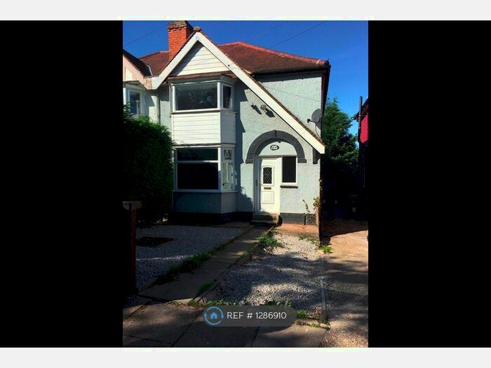 3 Bedroom Semi-Detached House To Rent In Alvechurch Road, Birmingham B31