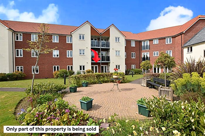 2 Bedroom Retirement Property For Sale In Apt Maritime Court, Taylors Avenue, Cleethorpes, DN35