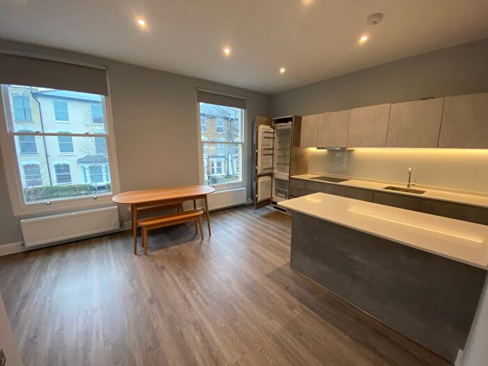 2 Bedroom Flat To Rent In Bedroom Flat, Wilberforce Road, London, N4