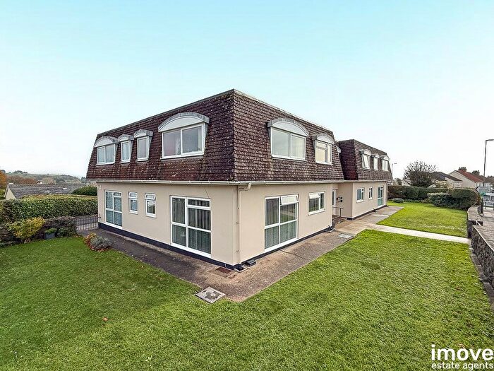 1 Bedroom Flat For Sale In Barton Court, Barton Hill Road, Torquay, TQ2