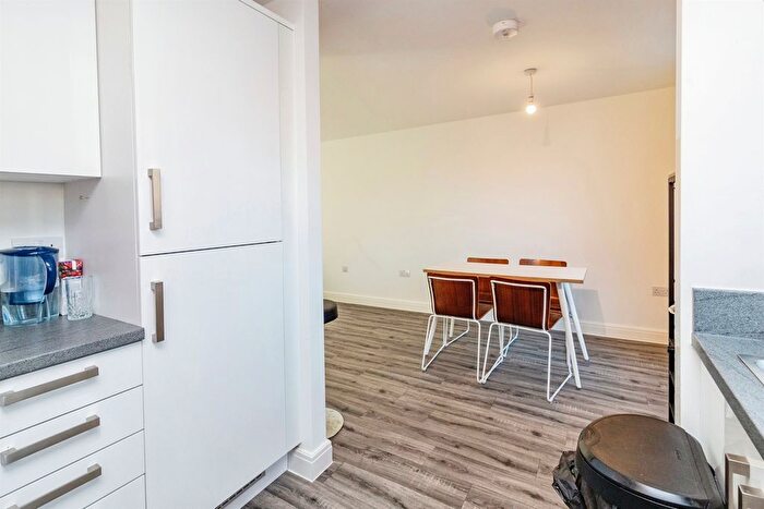 2 Bedroom Flat For Sale In Four Marks Close, Broughton, Milton Keynes, MK10