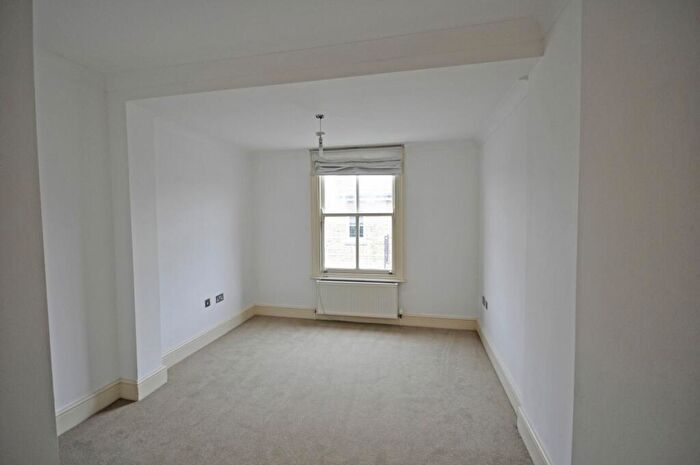 1 Bedroom Flat To Rent In Sheen Lane, Sheen, SW14