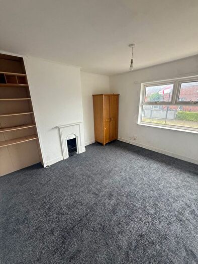 2 Bedroom Property To Rent In Dagnam Crescent, Sheffield, S2