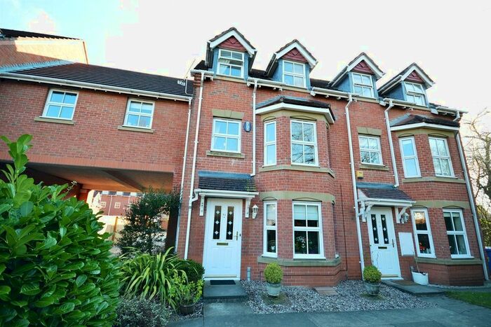 4 Bedroom Mews To Rent In Bucklow Gardens, Lymm, WA13