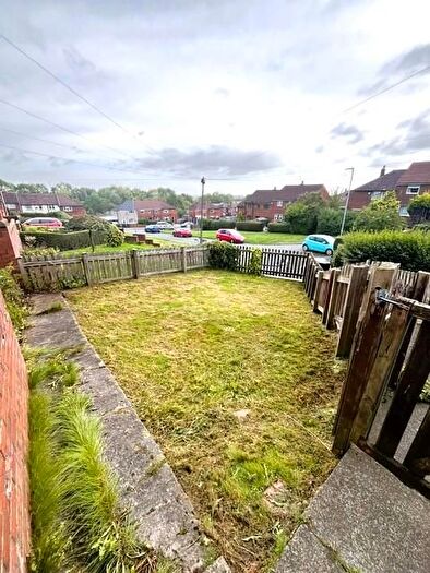 2 Bedroom End Of Terrace House For Sale In Standale Rise, Pudsey, LS28