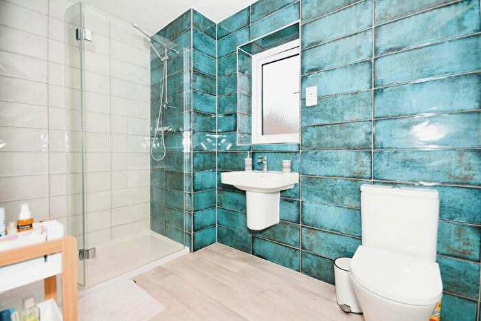 3 Bedroom Semi-Detached House For Sale In Woodyard Avenue, Tapton, Chesterfield, S41