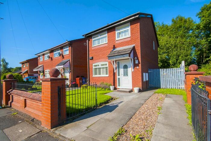 3 Bedroom Detached House To Rent In Graver Lane, Newton Heath, Manchester, M40