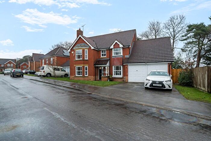 4 Bedroom Detached House To Rent In Youngs Drive, Harrogate, North Yorkshire, HG3