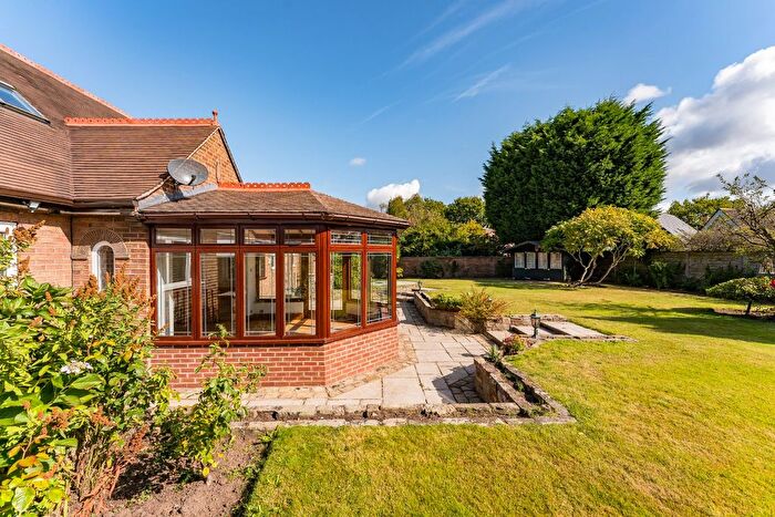 5 Bedroom Bungalow To Rent In Chester Road, Mere, Knutsford, Cheshire, WA16