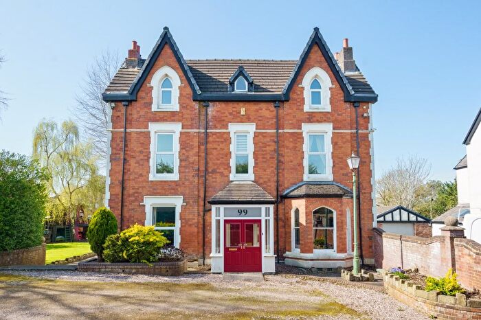 5 Bedroom Detached House For Sale In Boothroyden Road, Manchester, Greater Manchester, M9