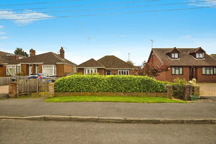 3 Bedroom Bungalow For Sale In Summerville Avenue, Minster On Sea, Sheerness, Kent, ME12
