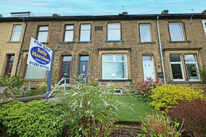 4 Bedroom Terraced House For Sale In Skipton Road, Earby, BB18