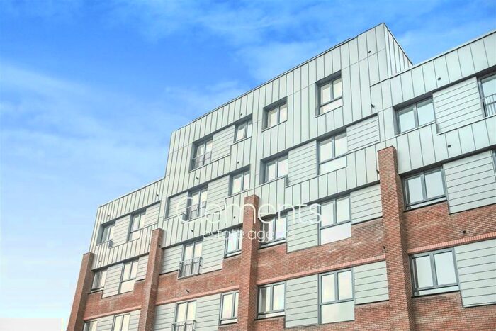 2 Bedroom Apartment To Rent In Bryanston Ct, Hemel Hempstead, HP2